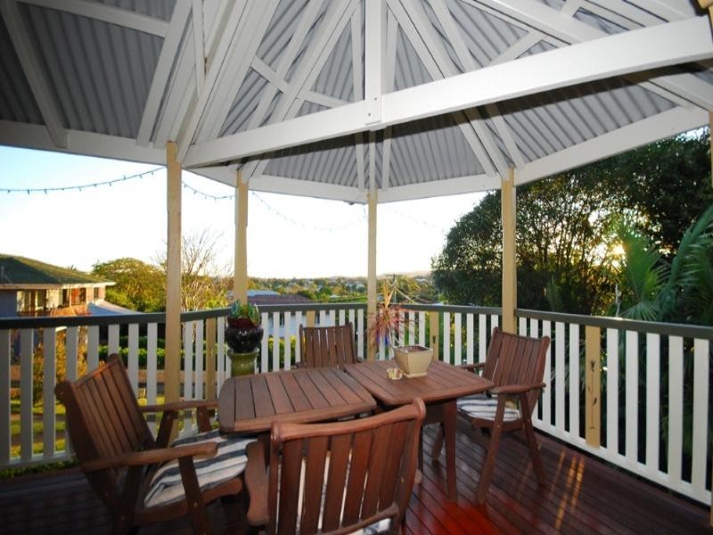 8 Kooemba Street, Newmarket QLD 4051