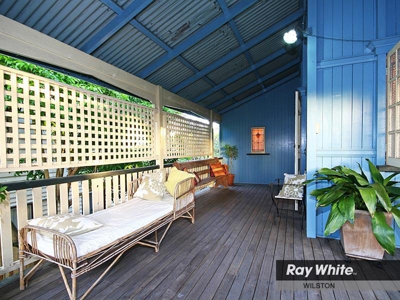 23 Bradley Avenue, Kedron QLD 4031