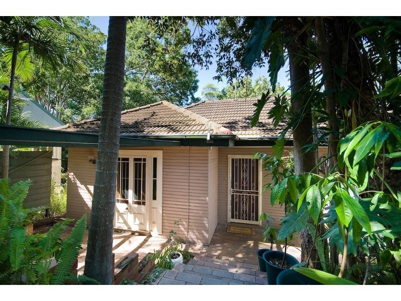 23 Bearsden Avenue, Newmarket QLD 4051