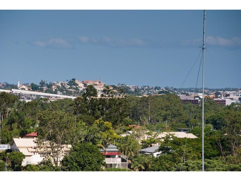 23 Bearsden Avenue, Newmarket QLD 4051