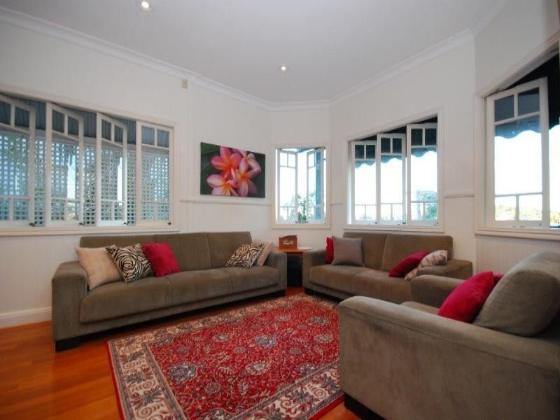 45 Ray Street, Wilston QLD 4051