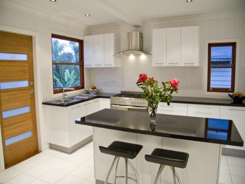 35 Swan Terrace, Windsor QLD 4030