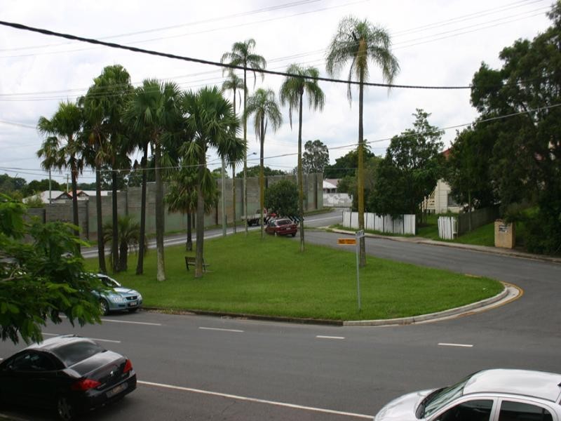 2/56 Lisson Grove, Wooloowin QLD 4030