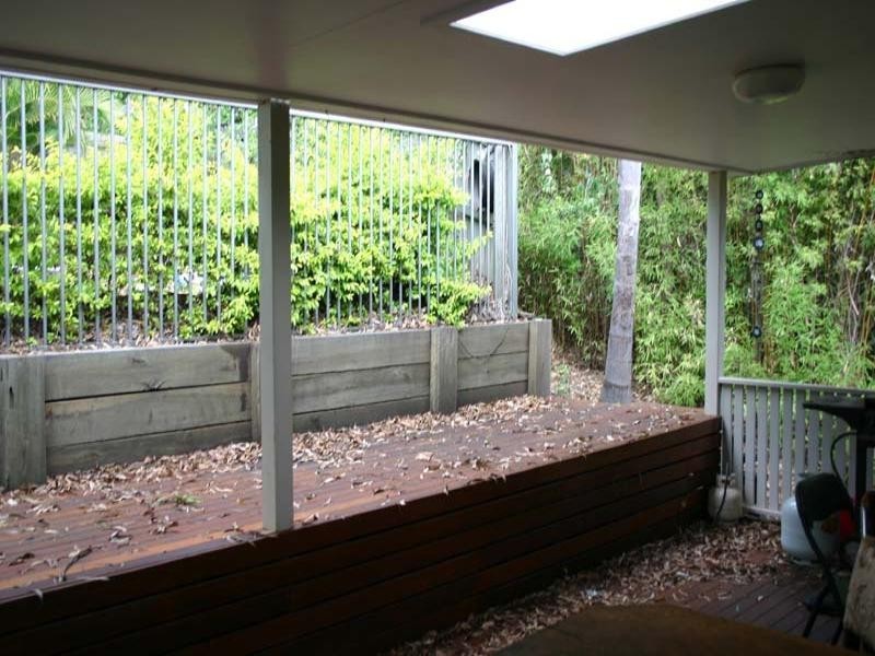 8 Yathong Court, Arana Hills QLD 4054