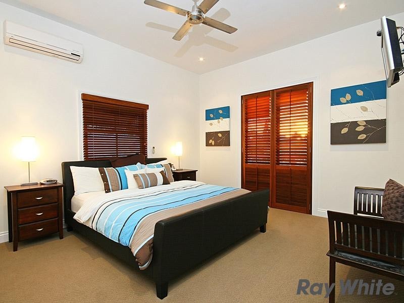 25 Colston Road, Grange QLD 4051