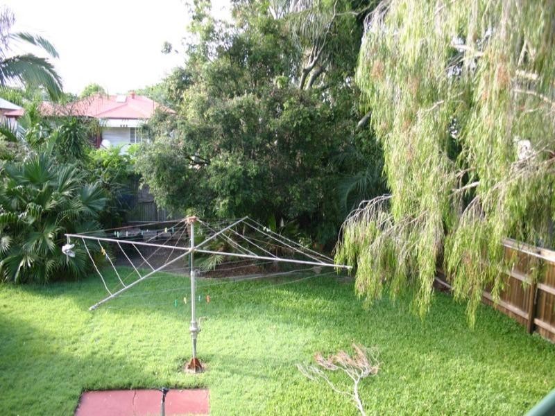 18 Badger Street, Newmarket QLD 4051