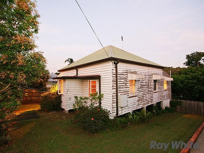 89 Lamont Road, Wilston QLD 4051