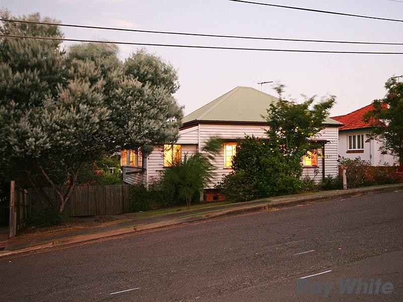 89 Lamont Road, Wilston QLD 4051