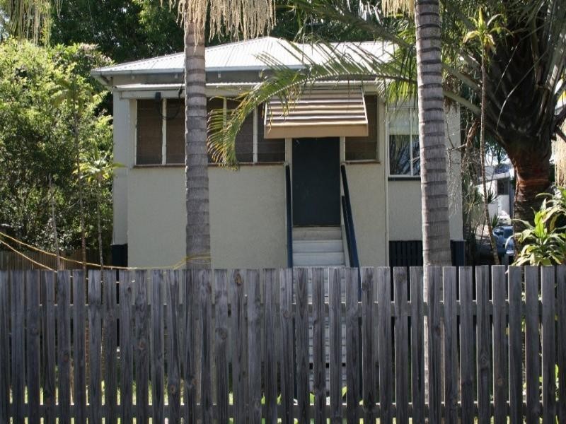 83 Victoria Street, Windsor QLD 4030