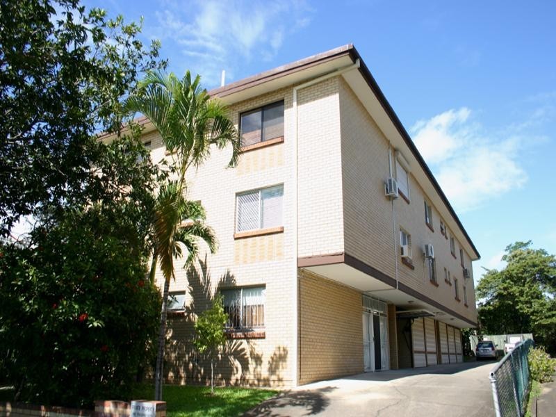 2/21 Le Geyt Street, Windsor QLD 4030