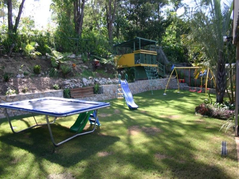 22 Palall Crescent, Ferny Hills QLD 4055