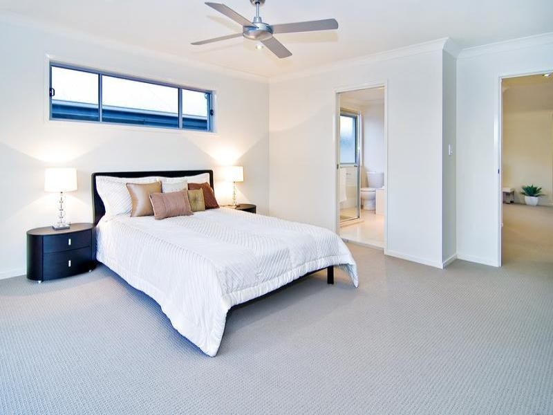 12 Bruce Street, Grange QLD 4051