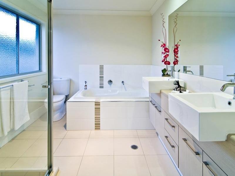 12 Bruce Street, Grange QLD 4051