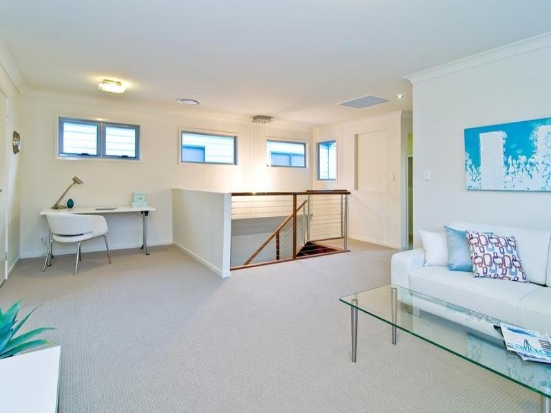 12 Bruce Street, Grange QLD 4051