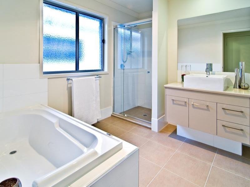 12 Bruce Street, Grange QLD 4051