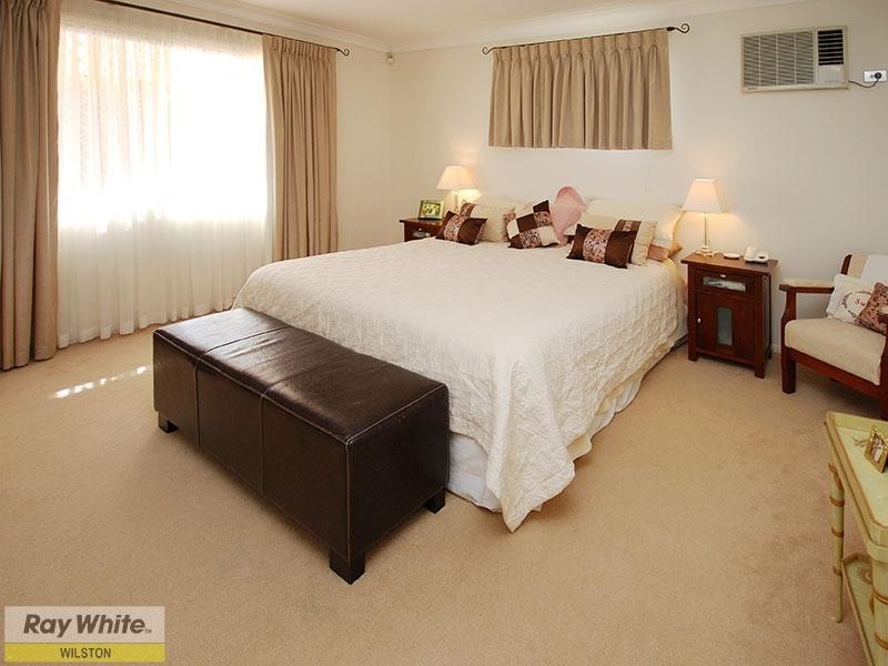 86 Oxford Crescent, Bridgeman Downs QLD 4035