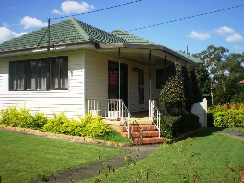17 Noeline Street, Ashgrove QLD 4060