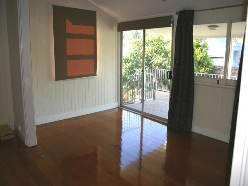 18 Macgregor Street, Wilston QLD 4051