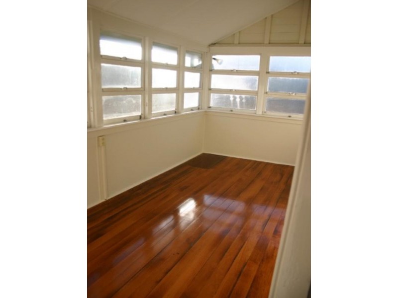 18 Macgregor Street, Wilston QLD 4051