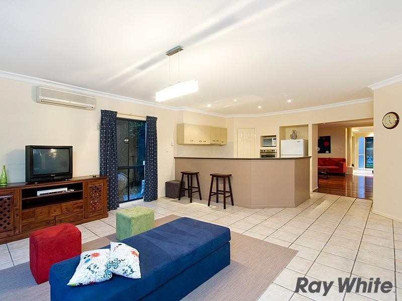 16 Brent Street, Alderley QLD 4051