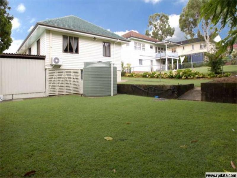 17 Noeline Street, Ashgrove QLD 4060