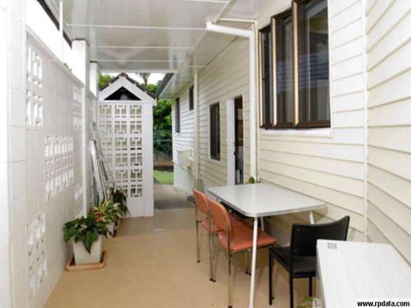 17 Noeline Street, Ashgrove QLD 4060