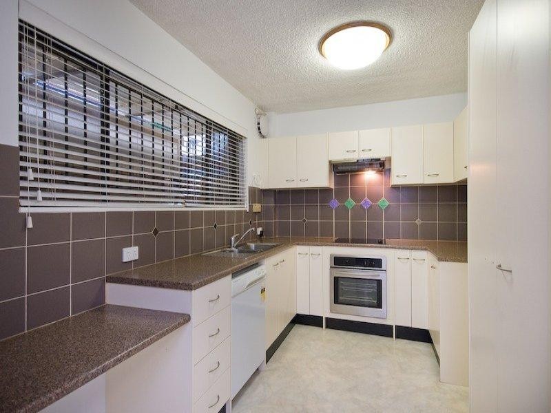 2/30 Whish Street, Windsor QLD 4030