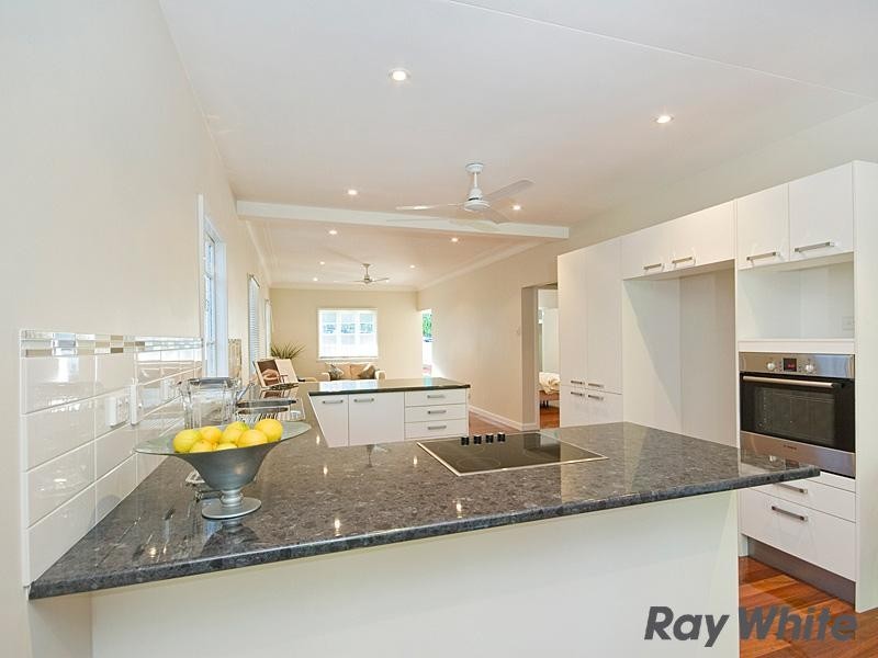 28 Gaunt Street, Newmarket QLD 4051