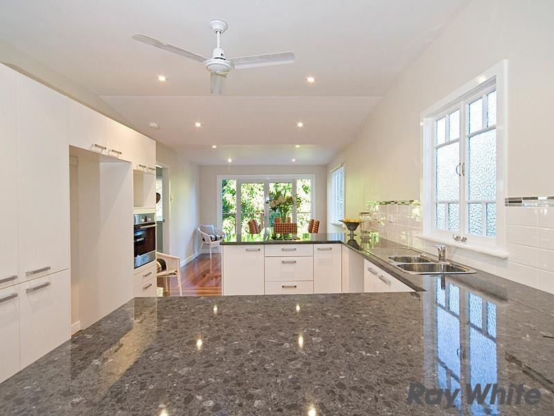 28 Gaunt Street, Newmarket QLD 4051