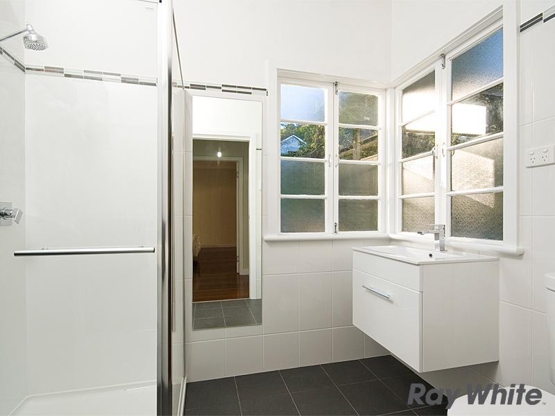 28 Gaunt Street, Newmarket QLD 4051