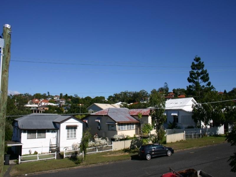 25 Kate Street, Newmarket QLD 4051