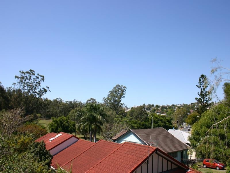 25 Kate Street, Newmarket QLD 4051