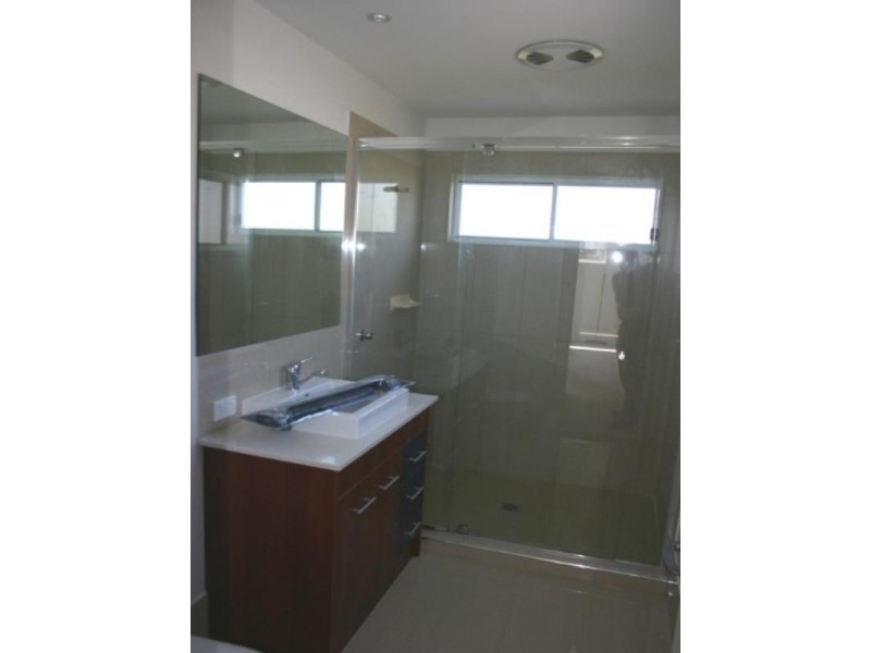 25 Kate Street, Newmarket QLD 4051