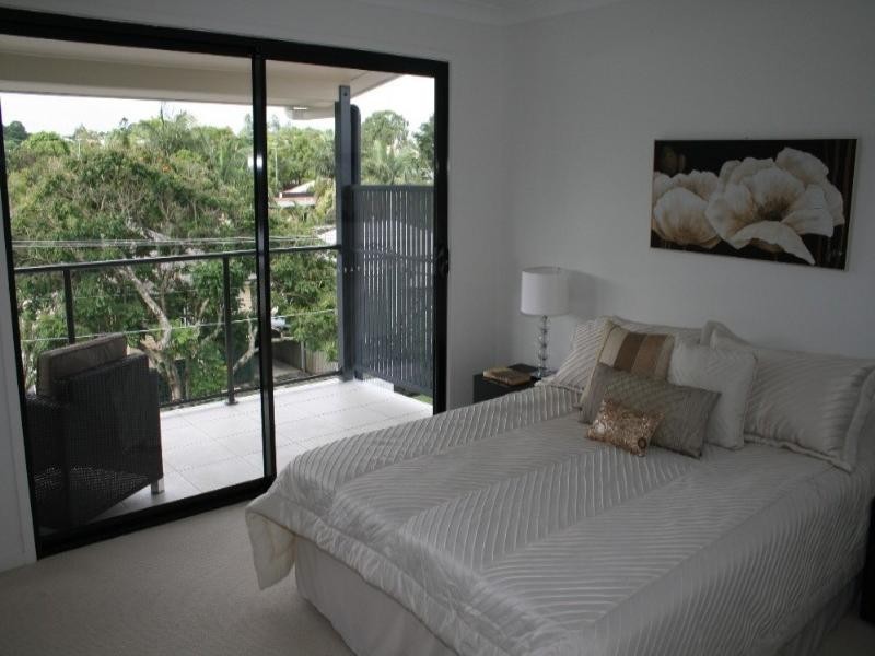 34 Farm Street, Newmarket QLD 4051