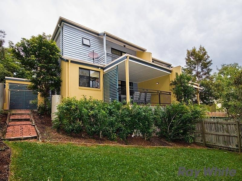 37 Scott Road, Herston QLD 4006