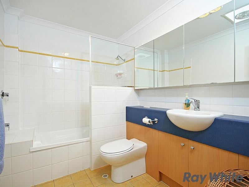 37 Scott Road, Herston QLD 4006