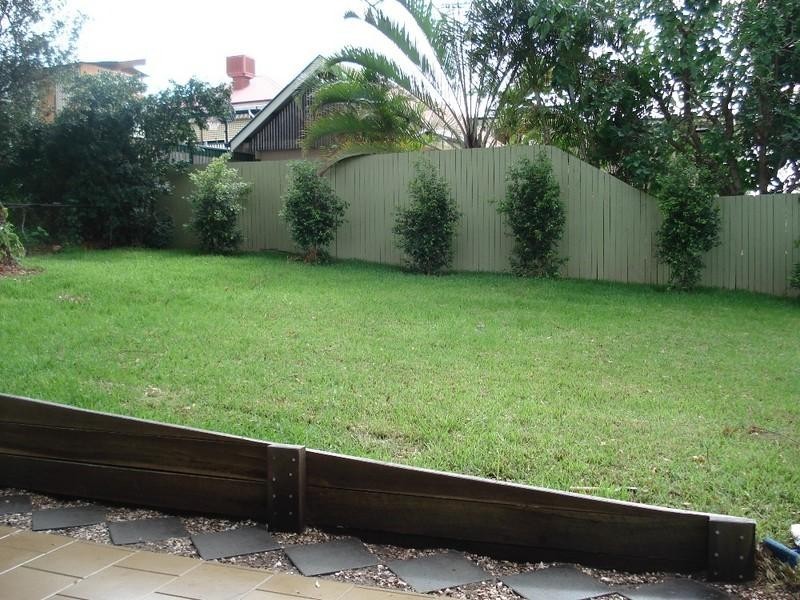 9 Chermside Street, Grange QLD 4051