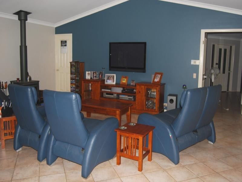 33 Honeywood Court, Samford QLD 4520