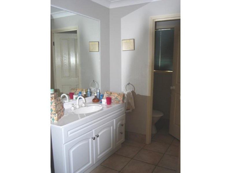 33 Honeywood Court, Samford QLD 4520