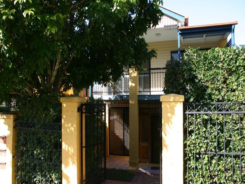 2/21 Hewitt Street, Wilston QLD 4051