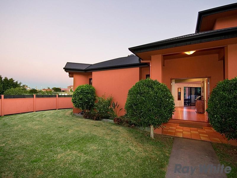 2 Brent Street, Newmarket QLD 4051