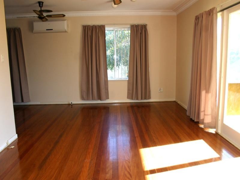 12 Lymm Street, Mount Gravatt East QLD 4122