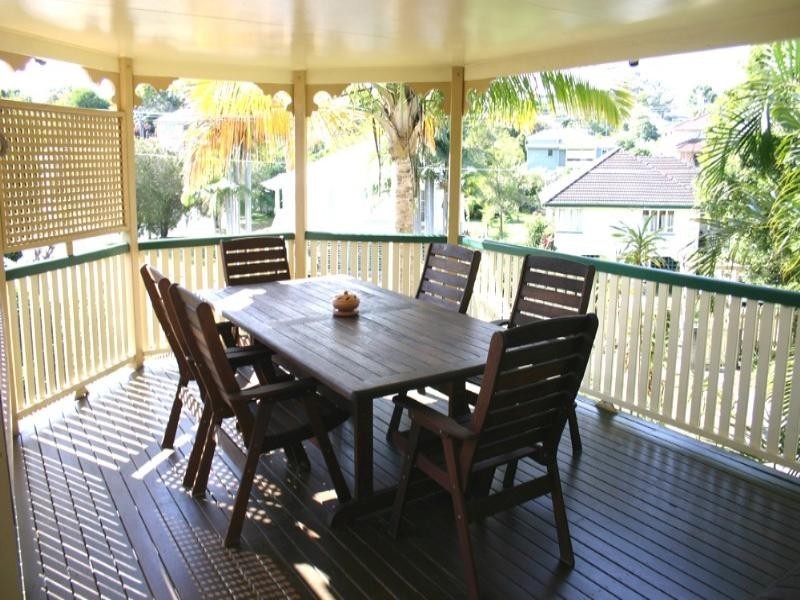 26 Gracemere Street, Newmarket QLD 4051