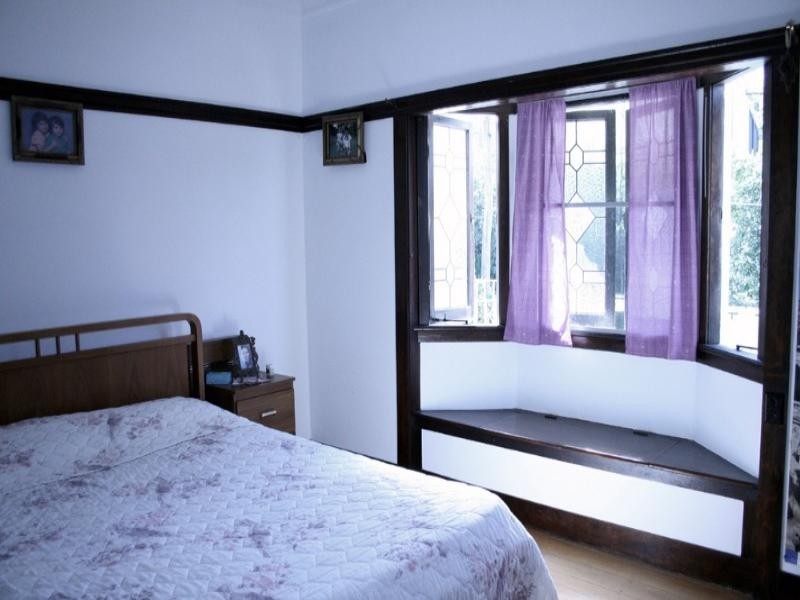 6 Lanham Crescent, Newmarket QLD 4051