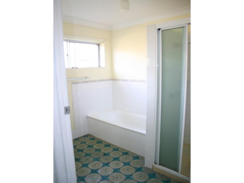 2 Lislane Street, Ferny Grove QLD 4055