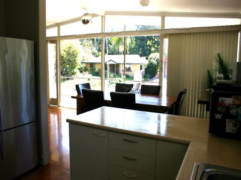 29 Marshall Lane, Kenmore QLD 4069