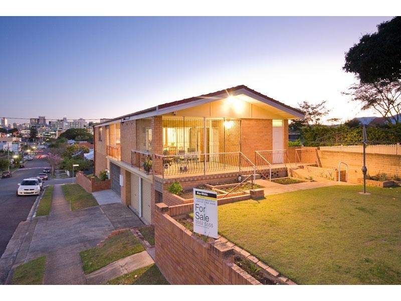 1 Walker Street, Windsor QLD 4030