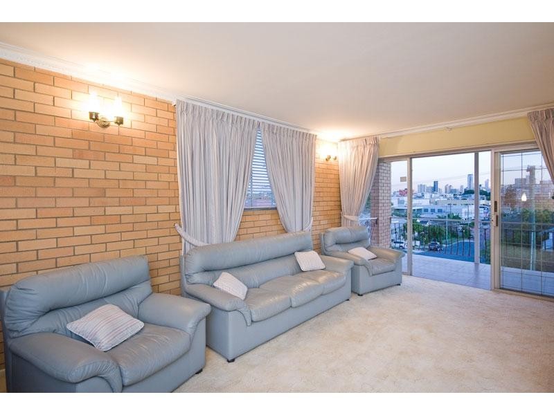 1 Walker Street, Windsor QLD 4030