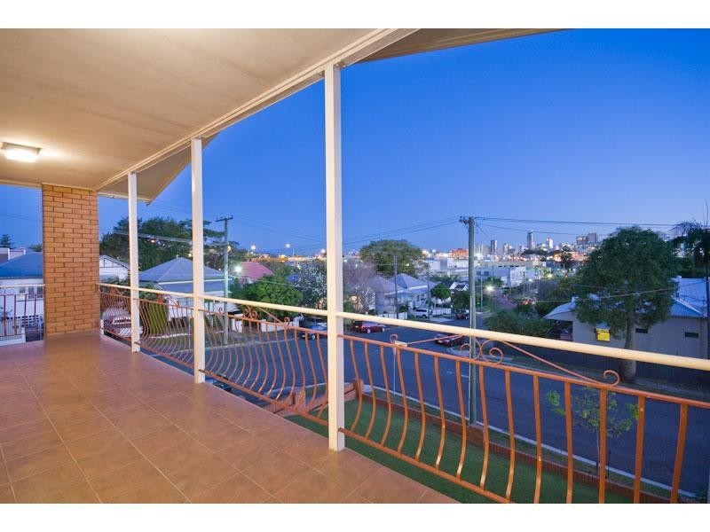 1 Walker Street, Windsor QLD 4030