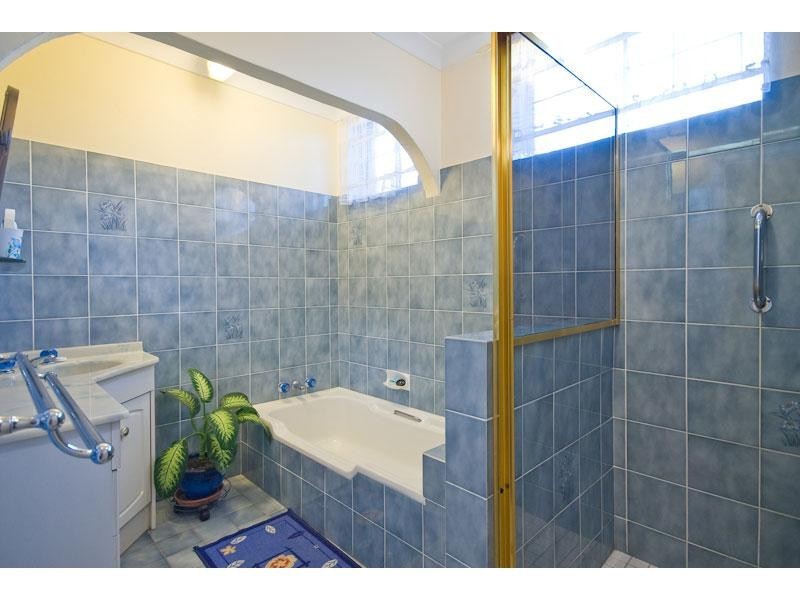 1 Walker Street, Windsor QLD 4030